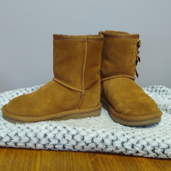 Koolaburra by UGG Victoria Girls' short boot size 10 - Picture 8 of 13